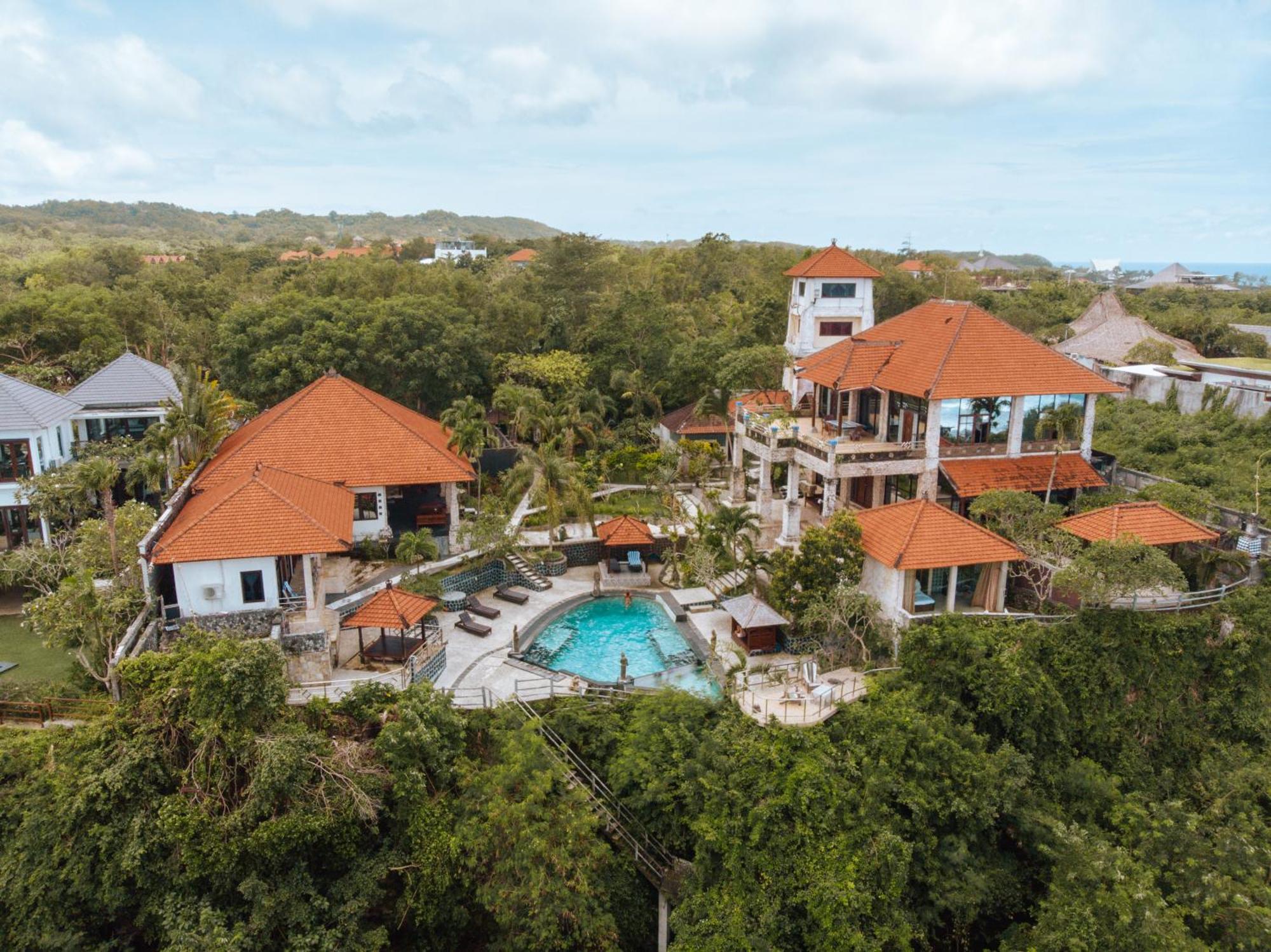 The Uluwatu Estate Hotel Pecatu  Exterior photo