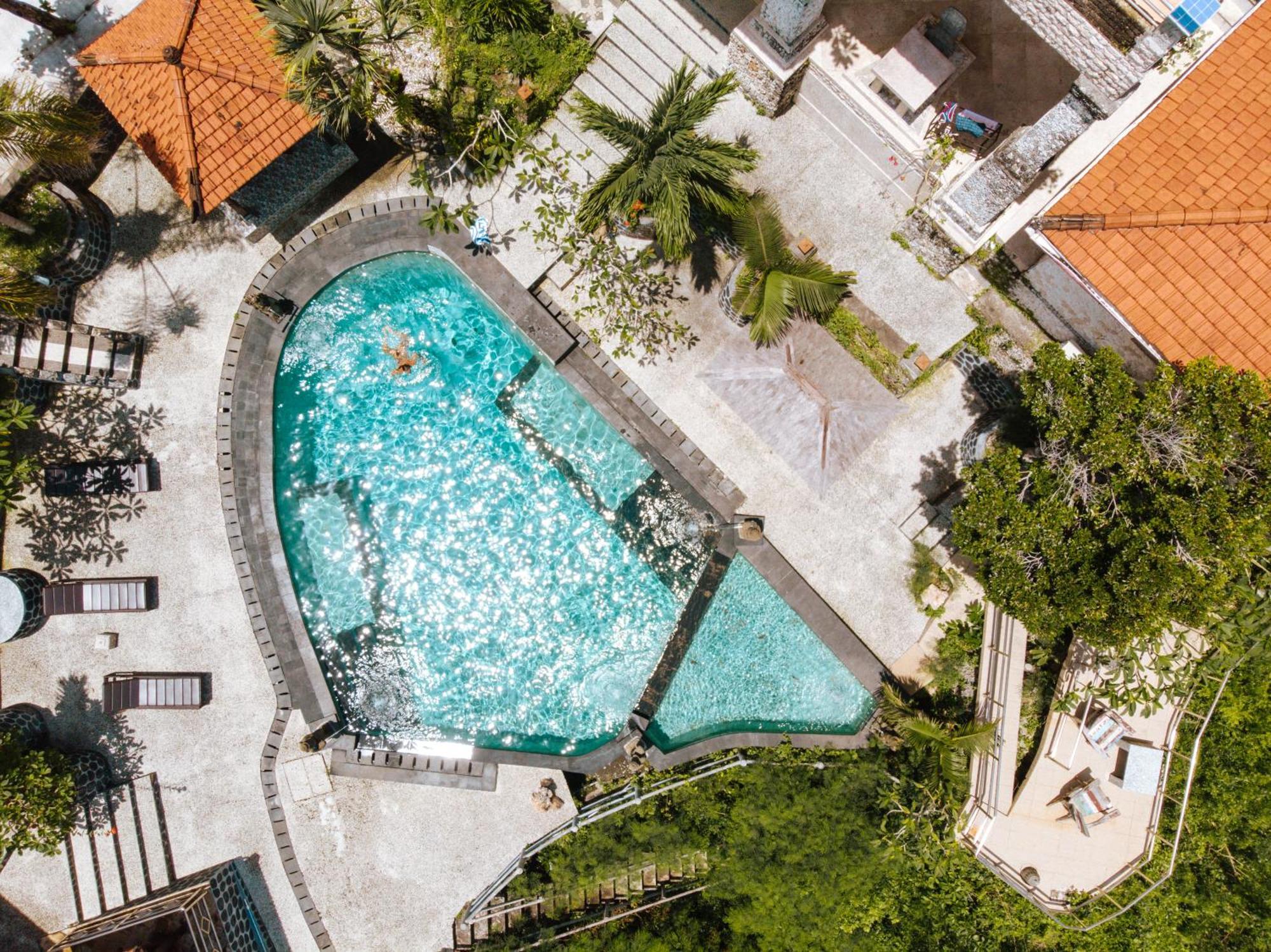 The Uluwatu Estate Hotel Pecatu  Exterior photo