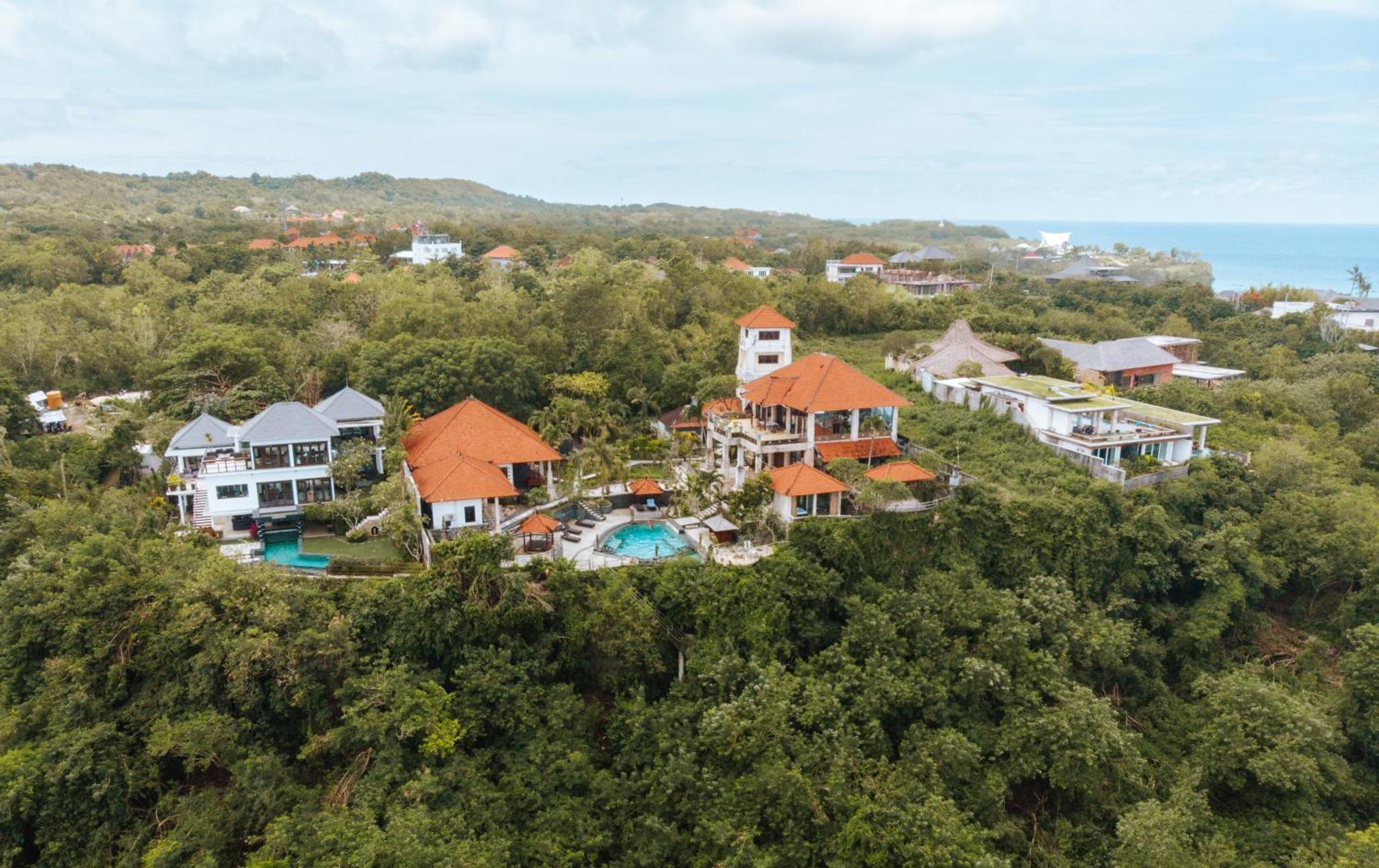 The Uluwatu Estate Hotel Pecatu  Exterior photo