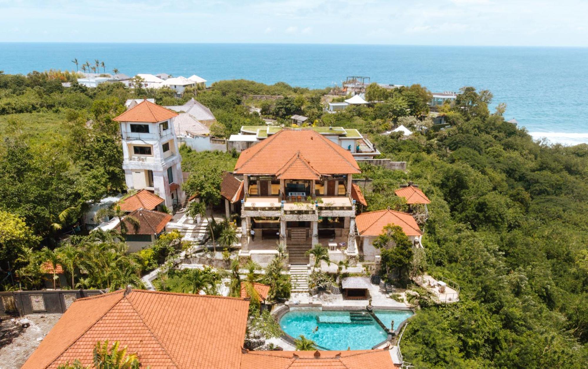The Uluwatu Estate Hotel Pecatu  Exterior photo