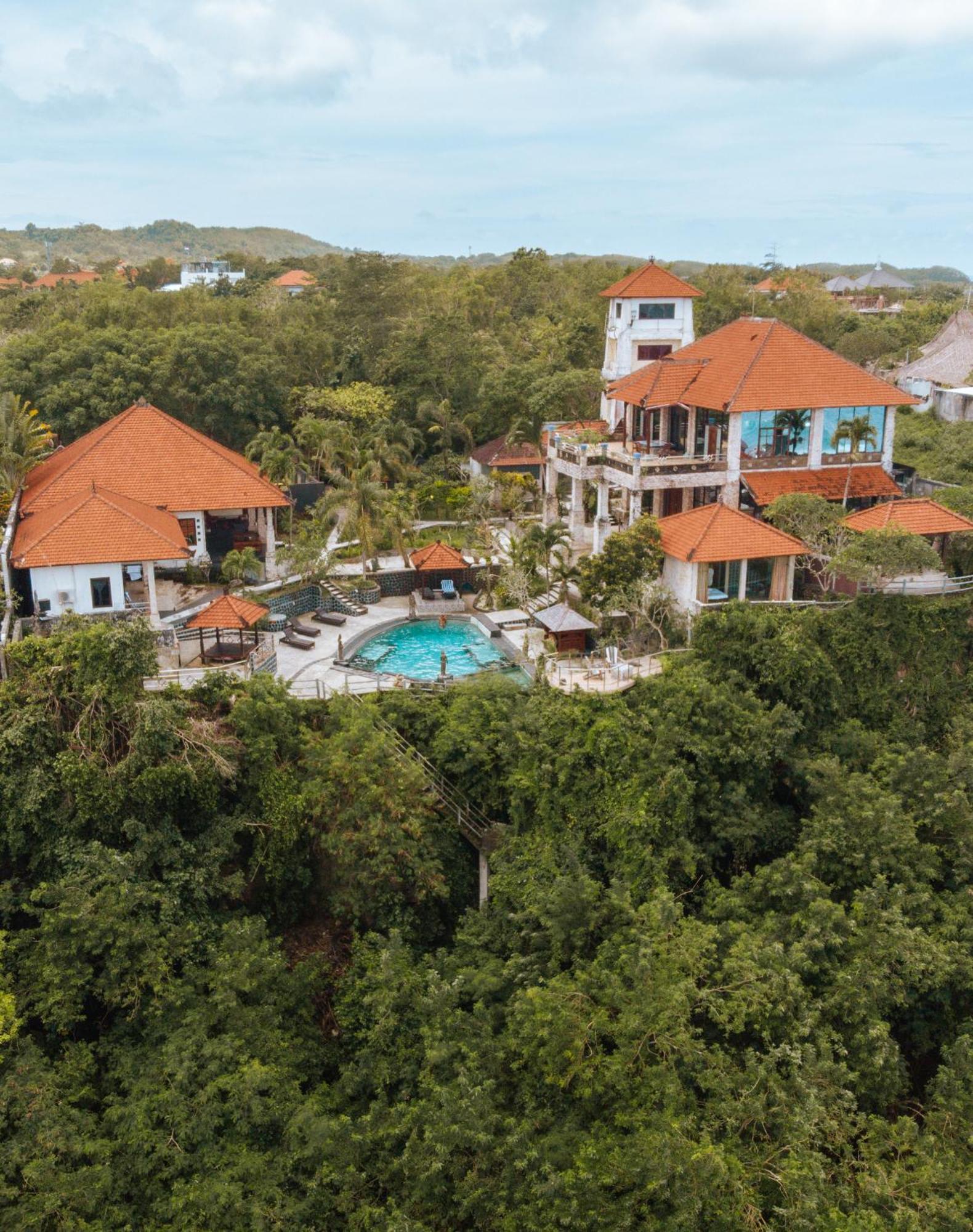 The Uluwatu Estate Hotel Pecatu  Exterior photo